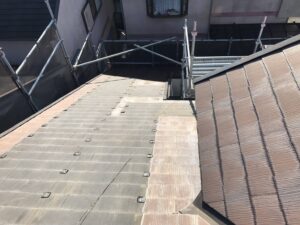 堺市にてスレート屋根のカバー工法 施工前