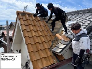 大阪府堺市にて雨漏りによる増築屋根葺き替え工事 施工前