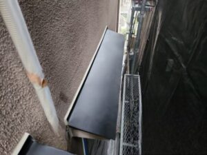 岸和田市にて庇修理〈ガルバリウム鋼板で雨漏りに強い庇へ交換〉 施工後